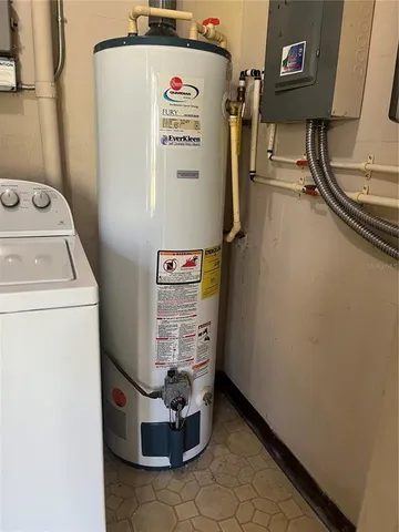 $215,000 | 683 Broadmoor Circle, Unit 683, Winter Haven, FL 33884