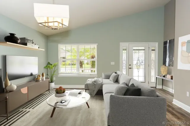 a view of livingroom with hardwood