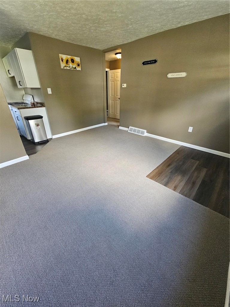 404 Lookout Avenue Akron, OH 44310 - Photo 2 of 12 Gallery Image 2