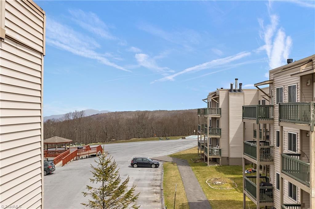 301 Pinnacle Inn Road, Unit 3302 Beech Mountain, NC 28604 - Photo 14 of 44
