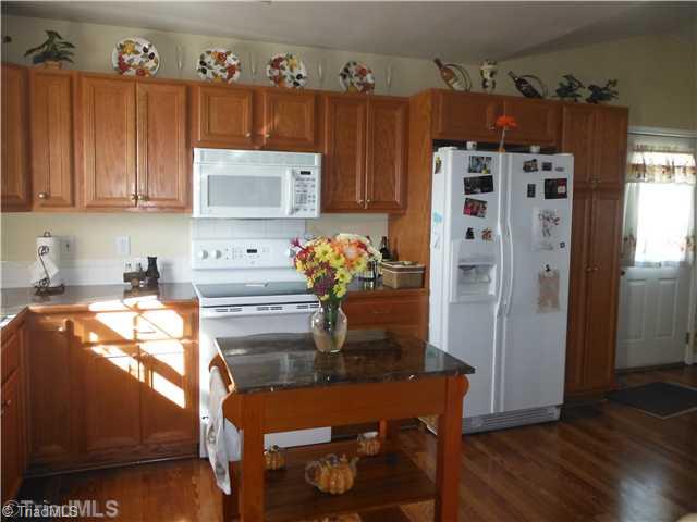 1441 Tyro Road Lexington, NC 27295 - Photo 5 of 10 Kitchen.