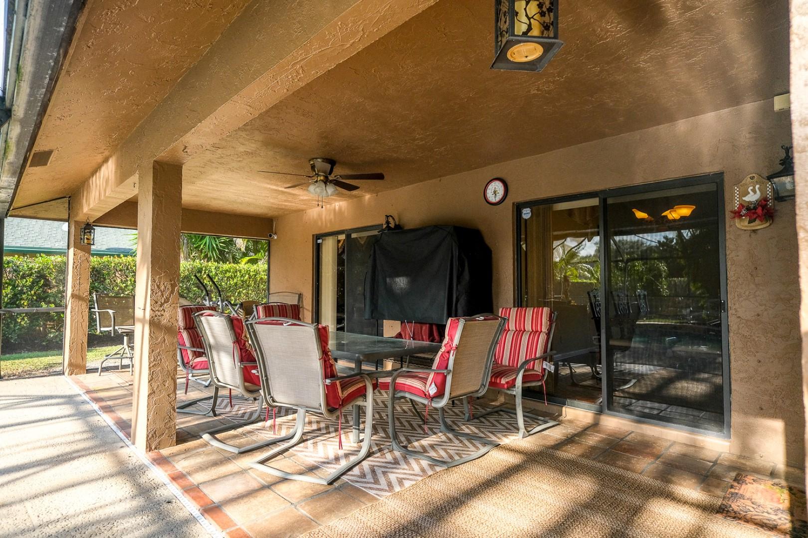 1487 Red Pine Trail Wellington, FL 33414 - Photo 25 of 40 051_XT3F0055