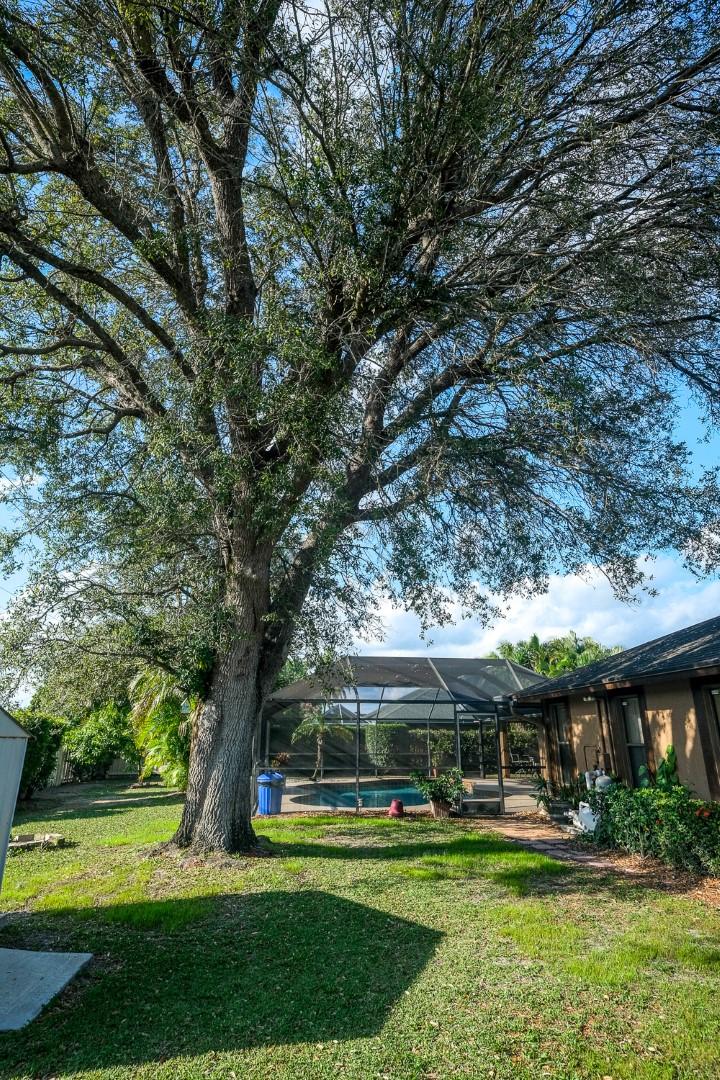 1487 Red Pine Trail Wellington, FL 33414 - Photo 31 of 40 041_XT3F0040