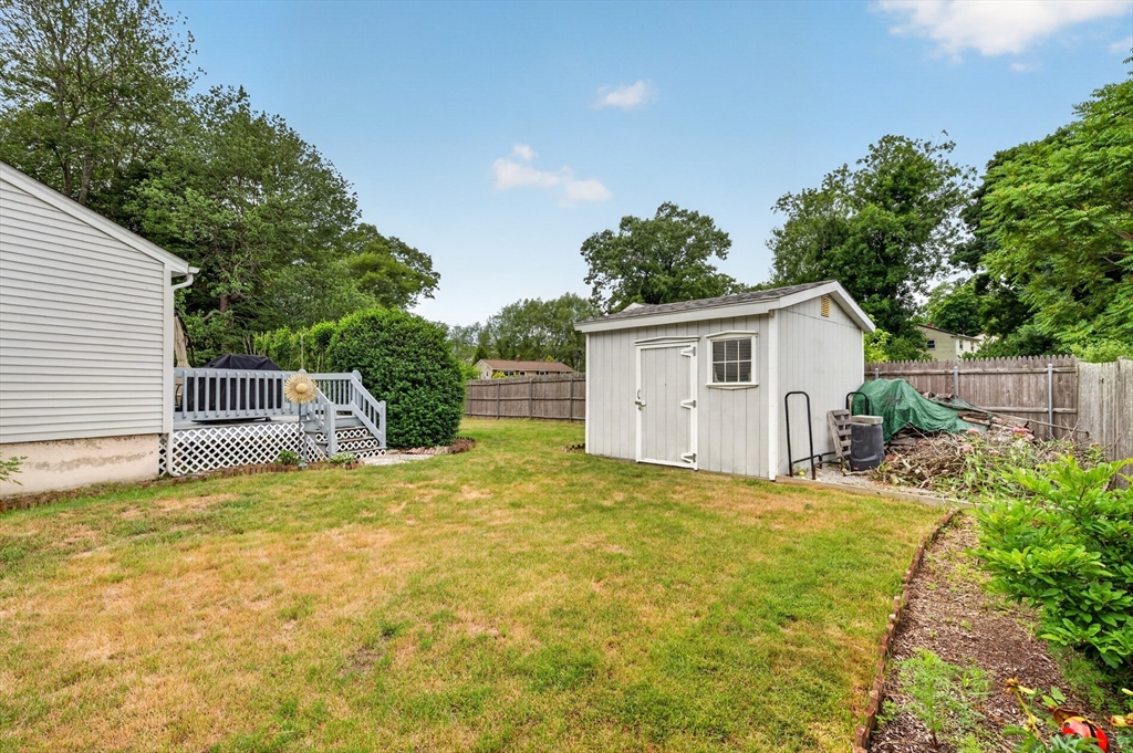 7 Englewood Road Coventry, RI 02816 - Photo 21 of 22
