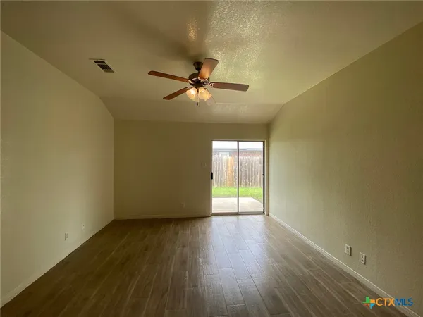 $1,097 | 2207 Wright Way, Unit B, Killeen, TX 76543