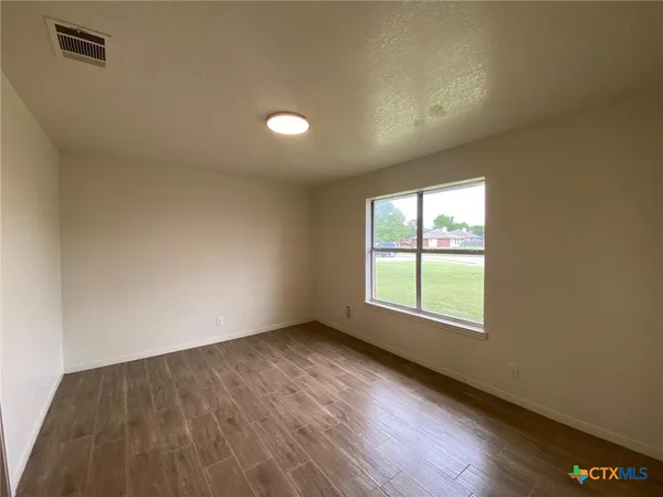 $1,097 | 2207 Wright Way, Unit B, Killeen, TX 76543