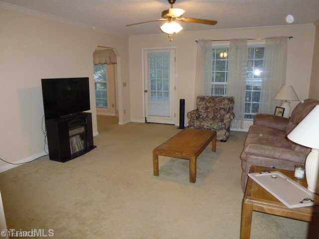 2507 Gordon Road High Point, NC 27265 - Photo 4 of 16 Living Room.