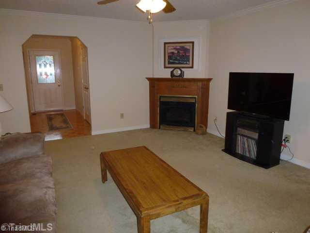 2507 Gordon Road High Point, NC 27265 - Photo 5 of 16 Living Room.