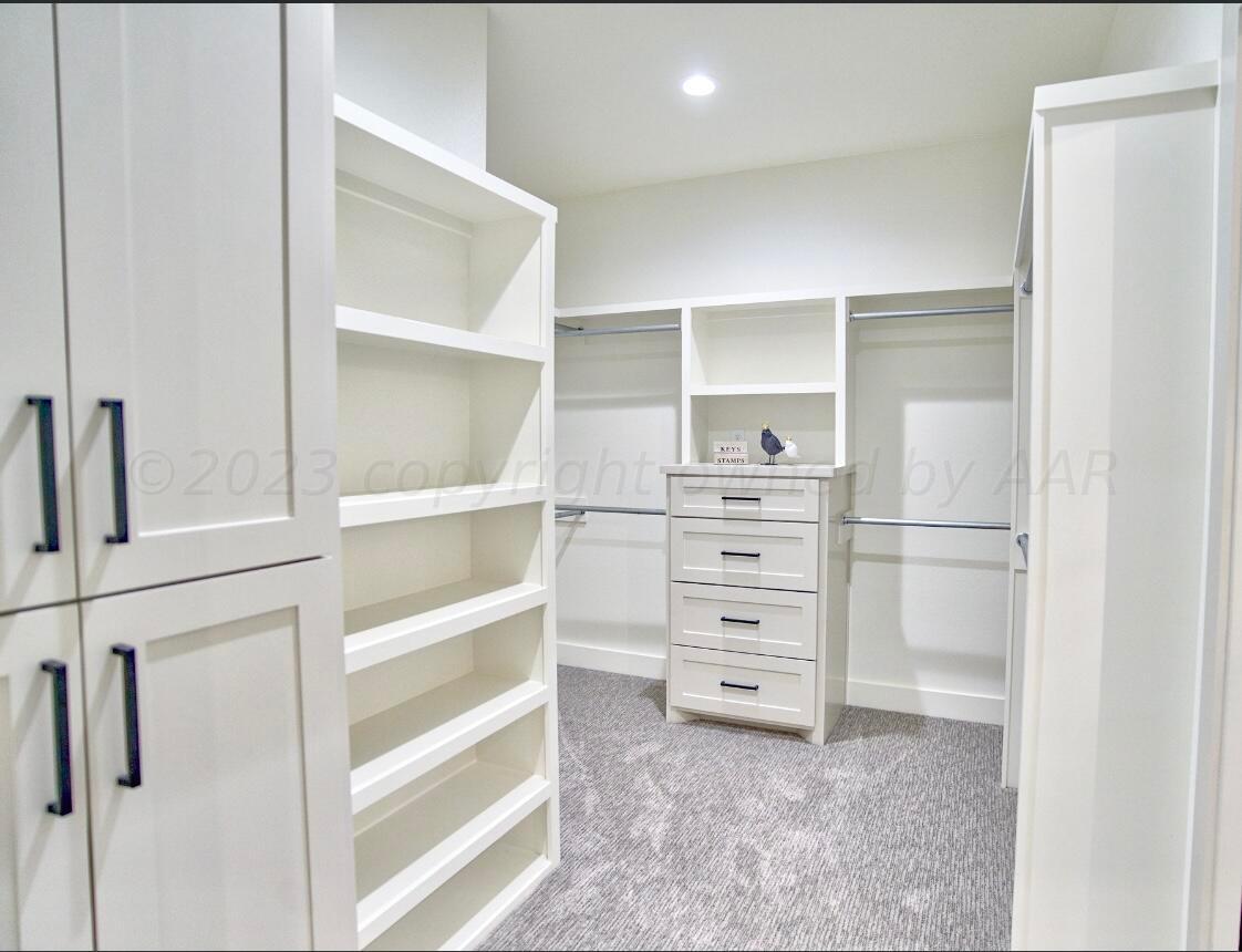 4100 Wildcat Springs Road Amarillo, TX 79119 - Photo 23 of 38 Master Closet