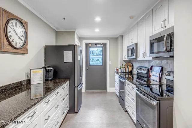 $324,900 | 2970 St Johns Avenue, Unit 10D, Jacksonville, FL 32205