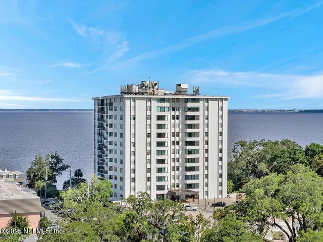 $324,900 | 2970 St Johns Avenue, Unit 10D, Jacksonville, FL 32205