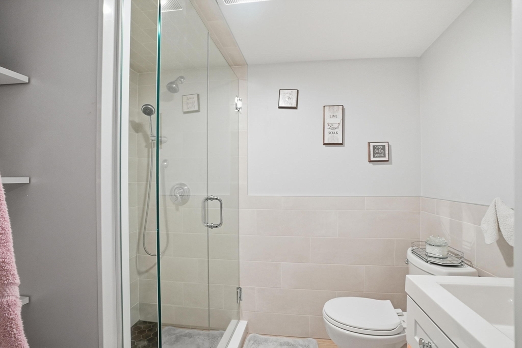 18-20 Bentham Road Boston, MA 02122 - Photo 14 of 17