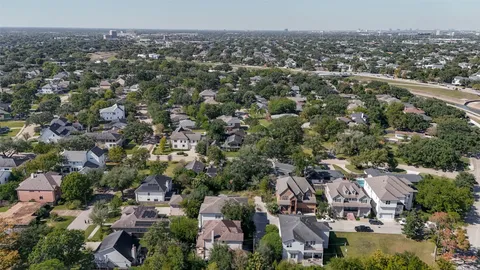 $299,000 | 8014 Serenity Court, Houston, TX 77025