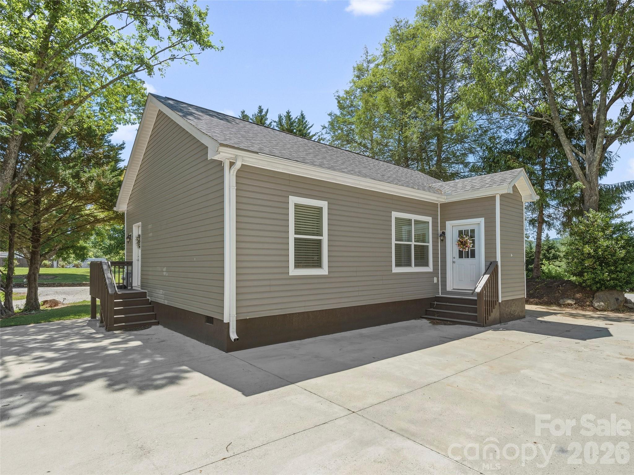 64 Drexel Road Hendersonville, NC 28739 - Photo 1 of 23
