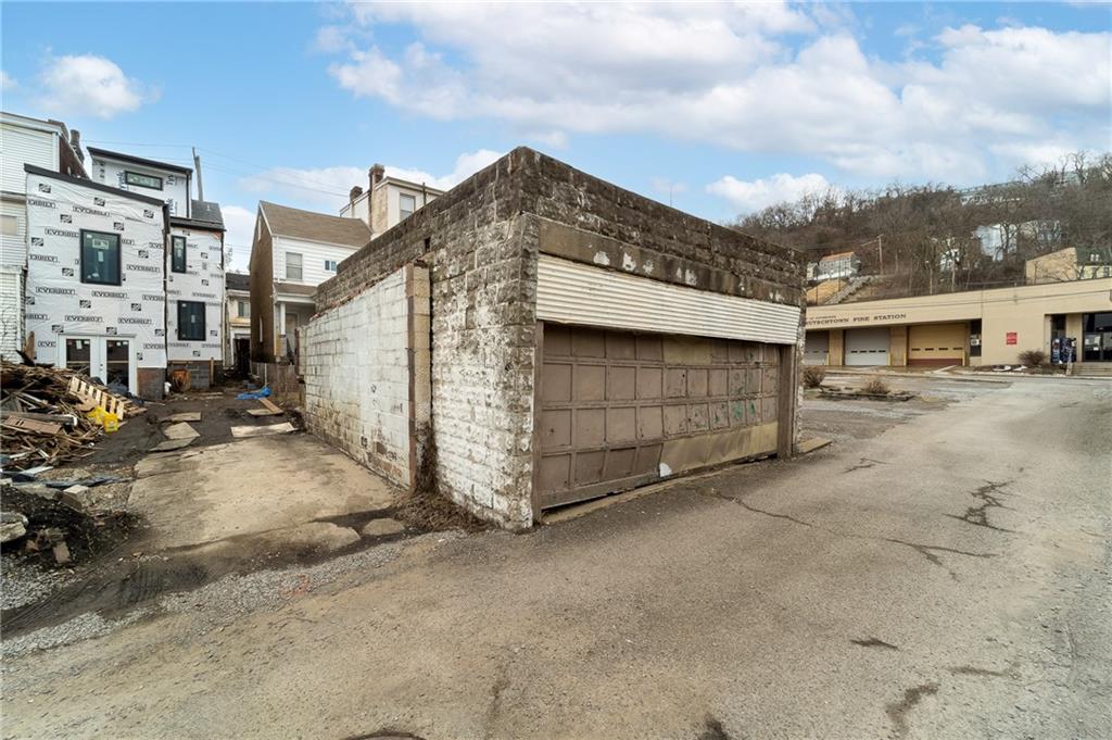 1016 Chestnut Street Pittsburgh, PA 15212 - Photo 4 of 25 Gallery Image 4