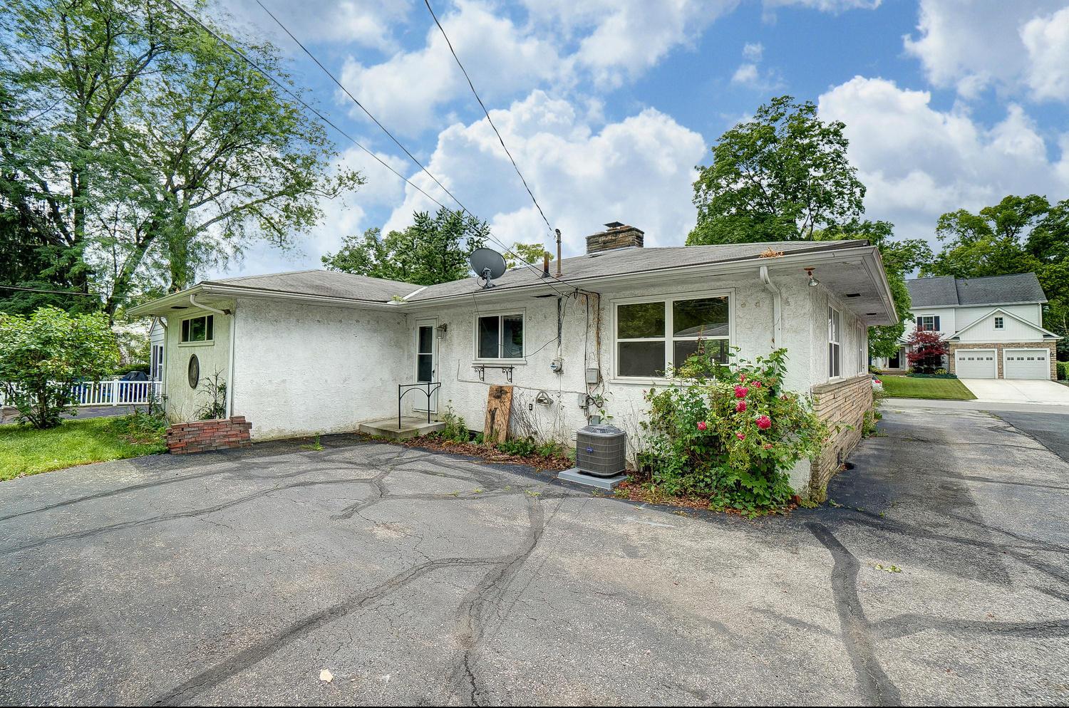 224 South Chesterfield Road Columbus, OH 43209 - Photo 32 of 38