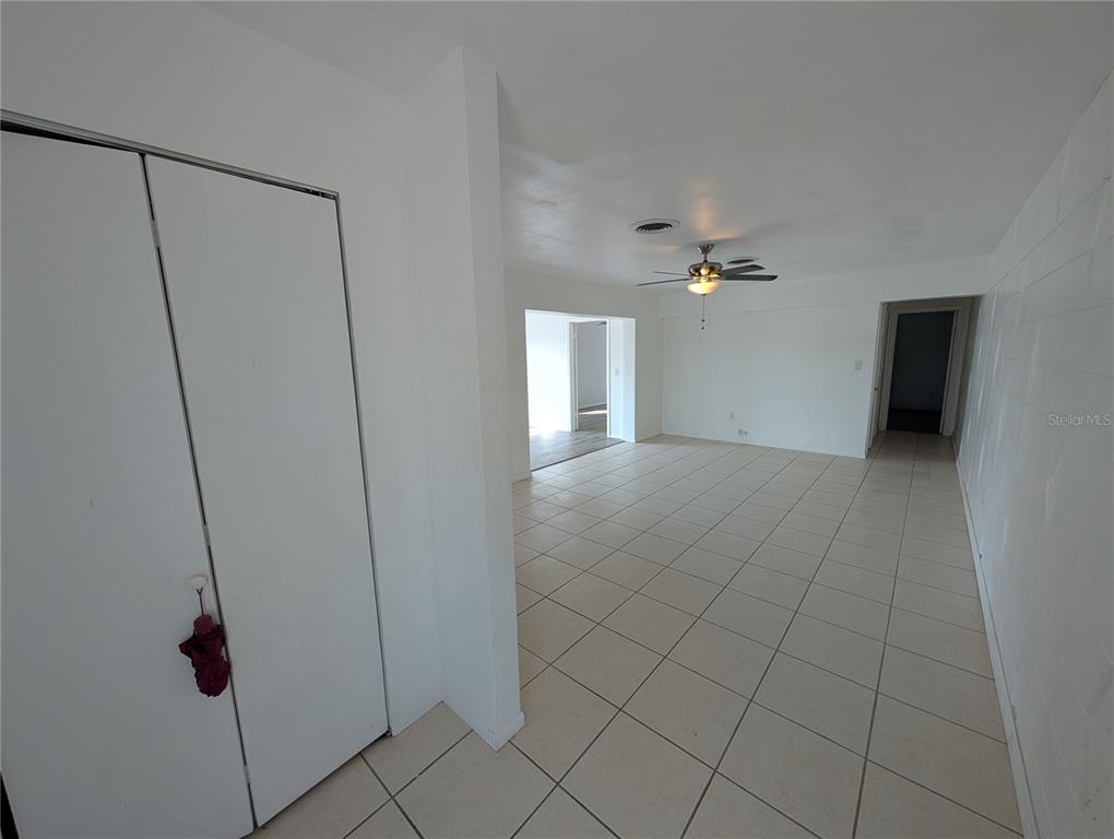 27284 Sunnybrook Road Punta Gorda, FL 33983 - Photo 2 of 12 a view of an empty room
