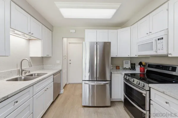 $799,000 | 14670 Caminito Orense Este, San Diego, CA 92129