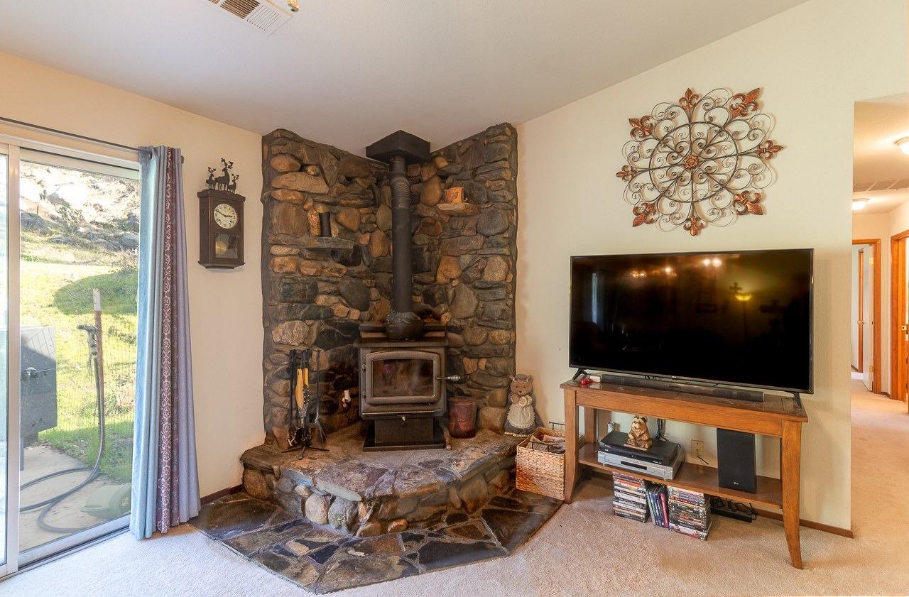 3483 Windy Hollow Road Mariposa, CA 95338 - Photo 9 of 56 Gallery Image 9