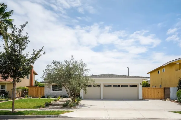 $1,995,000 | 1081 Tulare Drive, Costa Mesa, CA 92626