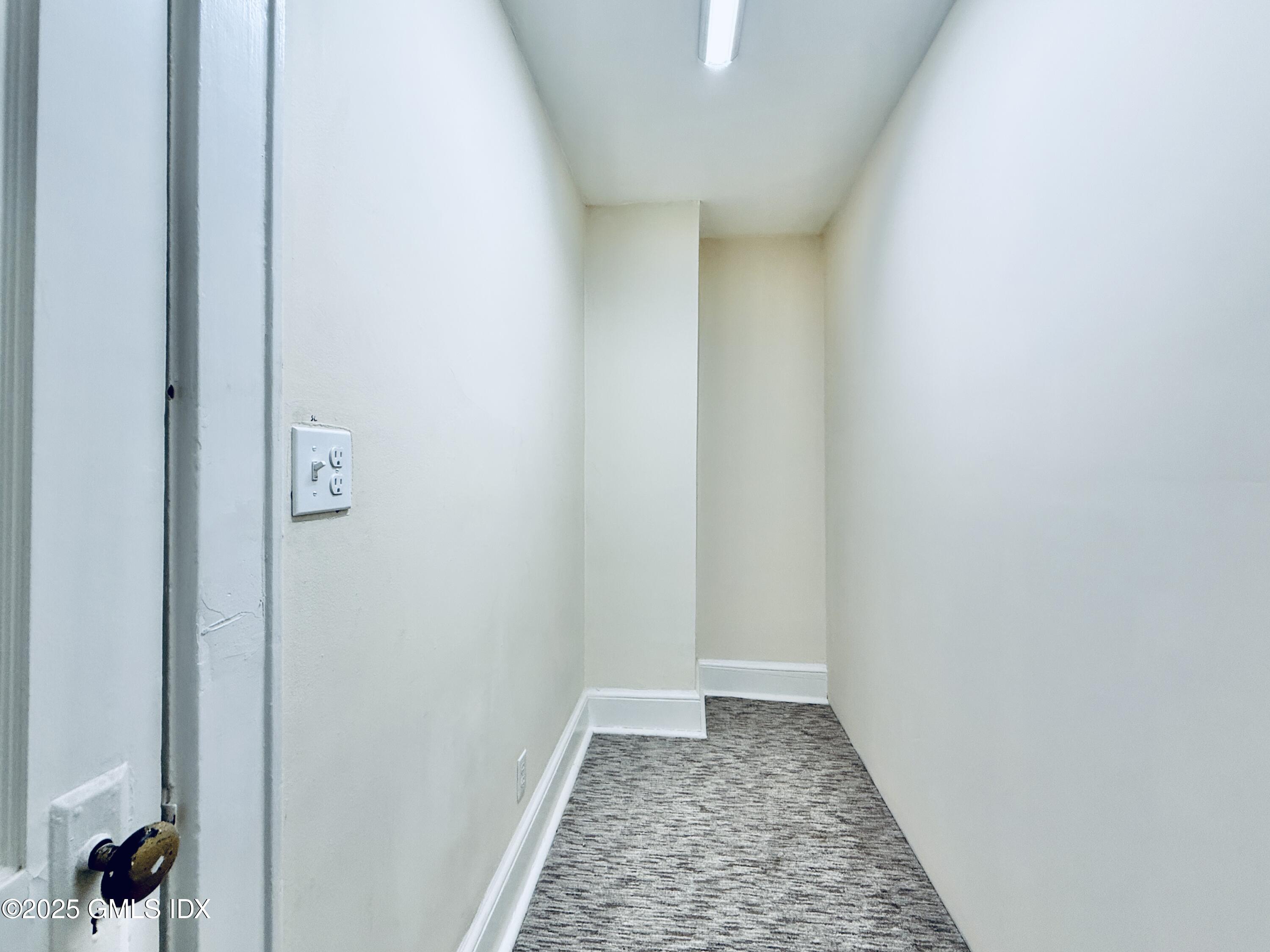 237 Hamilton Avenue, Unit 2 Greenwich, CT 06830 - Photo 17 of 20