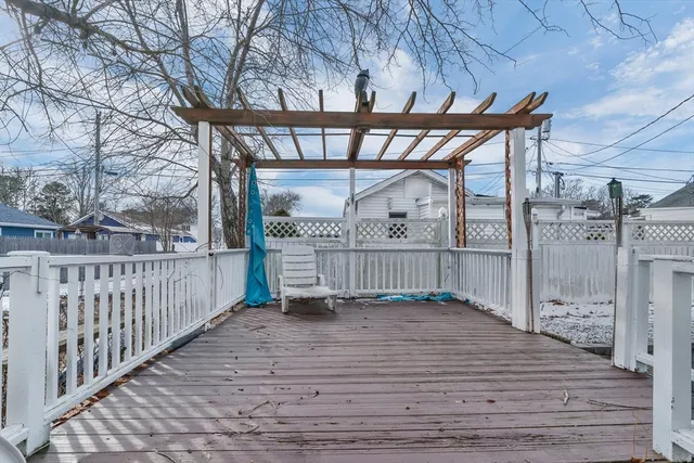 $329,900 | 10 R Barnes Street, Wareham, MA 02571