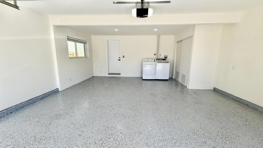 728 Hackberry Place Fallbrook, CA 92028 - Photo 17 of 23 an empty room with fan and windows