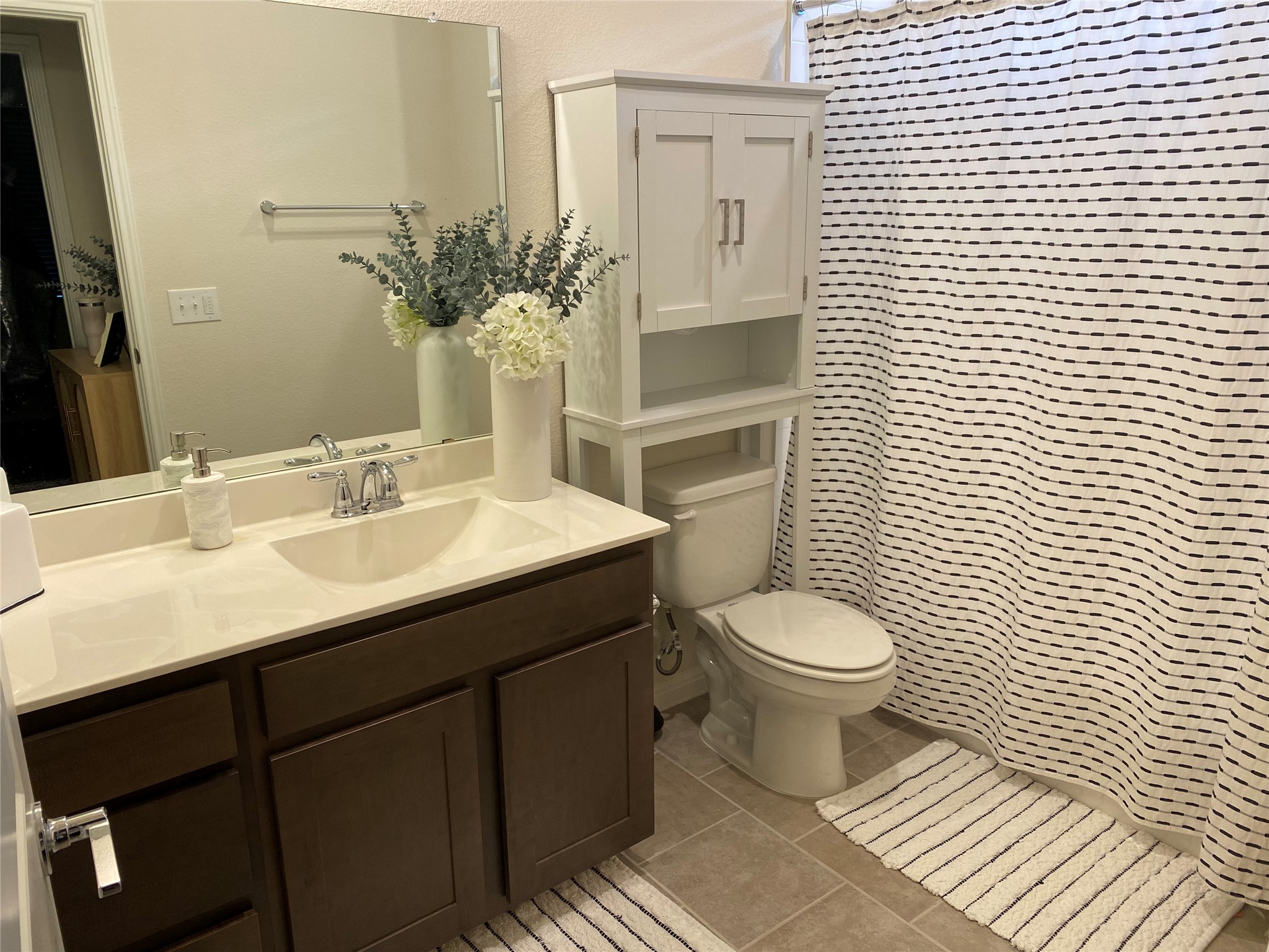 5801 Charles Merle Dr., Unit A Austin, TX 78747 - Photo 16 of 22 Full guest bath. Previously occupied by tenant.