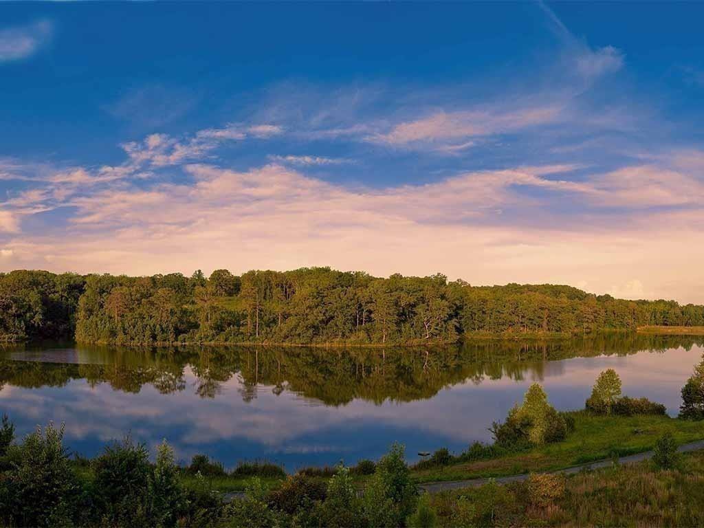 6961 Fellowship Lane Flowery Branch, GA 30542 - Photo 45 of 47 a view of lake with mountain