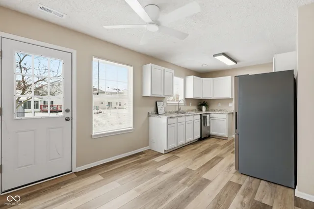 $285,000 | 6522 Hazelhatch Drive, Indianapolis, IN 46268