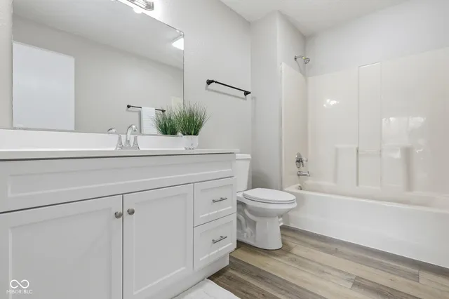 $285,000 | 6522 Hazelhatch Drive, Indianapolis, IN 46268