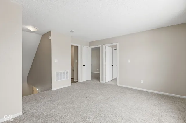 $285,000 | 6522 Hazelhatch Drive, Indianapolis, IN 46268