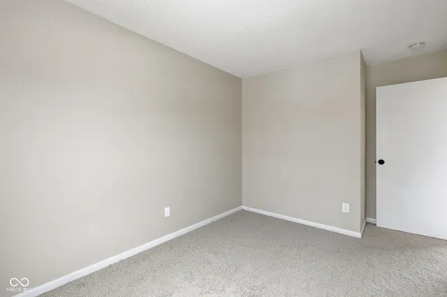 $285,000 | 6522 Hazelhatch Drive, Indianapolis, IN 46268