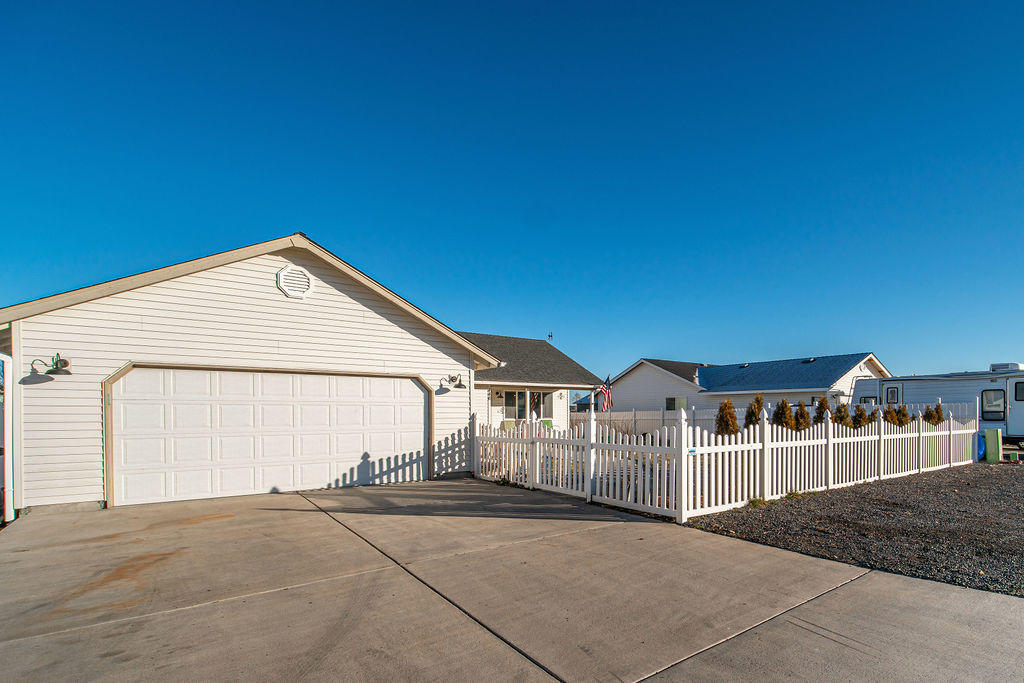 446 Scenic Loop Culver, OR 97734 - Photo 1 of 31 RileyVisuals-83