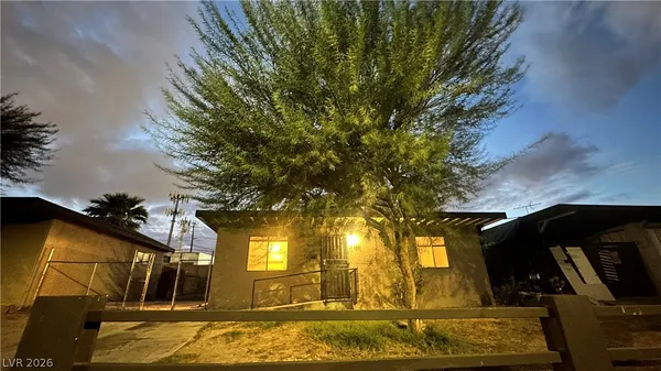 $900,000 | 1649 Stocker Street, North Las Vegas, NV 89030