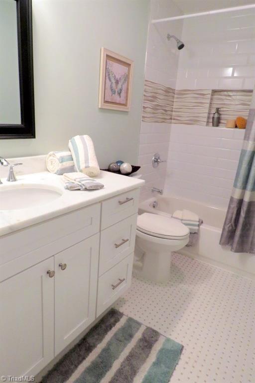 8529 Lasater Road Clemmons, NC 27012 - Photo 20 of 30 Hall Bathroom. Tile floor, tiled tub surround and granite top vanity. Bathrooms are all NEW!
