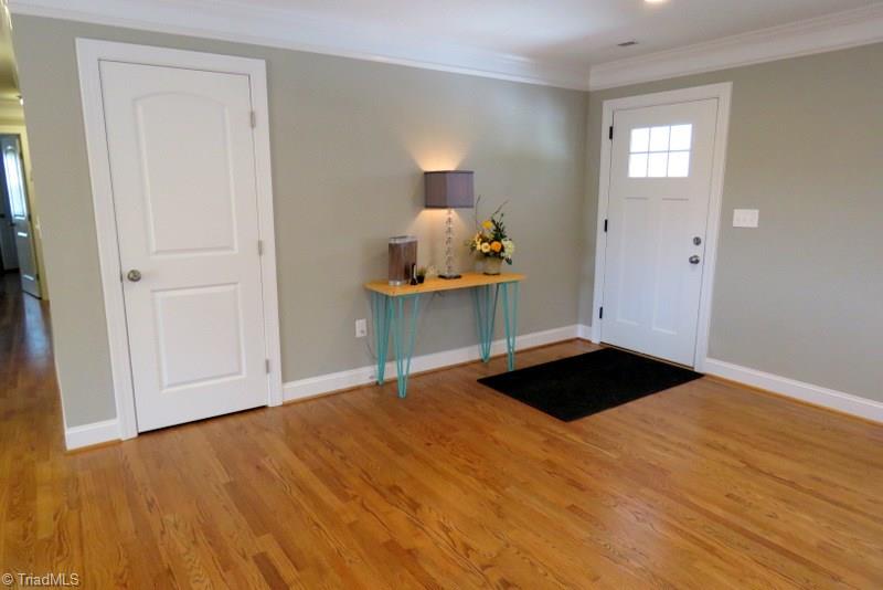 8529 Lasater Road Clemmons, NC 27012 - Photo 3 of 30 Entry. Beautiful hardwoods throughout the main level of this home.