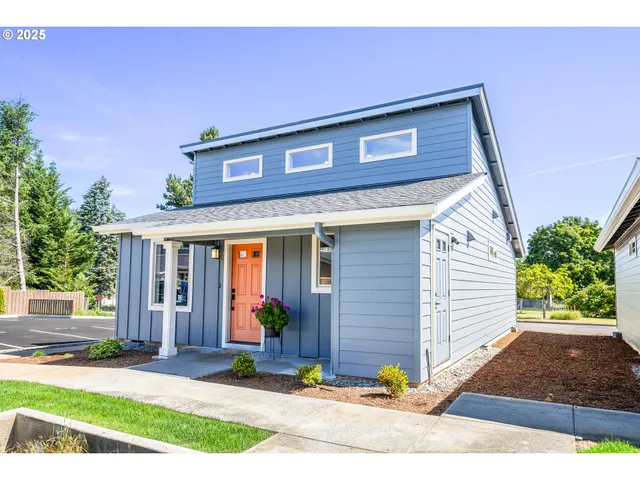 $424,975 | 12252 Meadowlawn Drive, Oregon City, OR 97045
