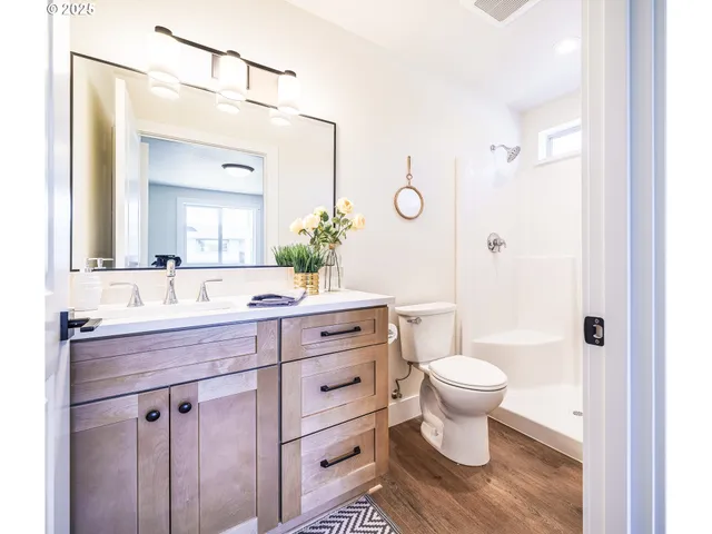 $424,975 | 12252 Meadowlawn Drive, Oregon City, OR 97045