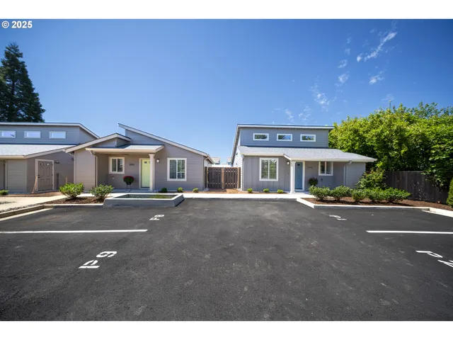 $424,975 | 12252 Meadowlawn Drive, Oregon City, OR 97045