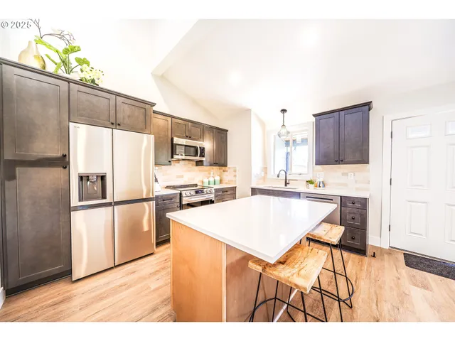 $424,975 | 12252 Meadowlawn Drive, Oregon City, OR 97045