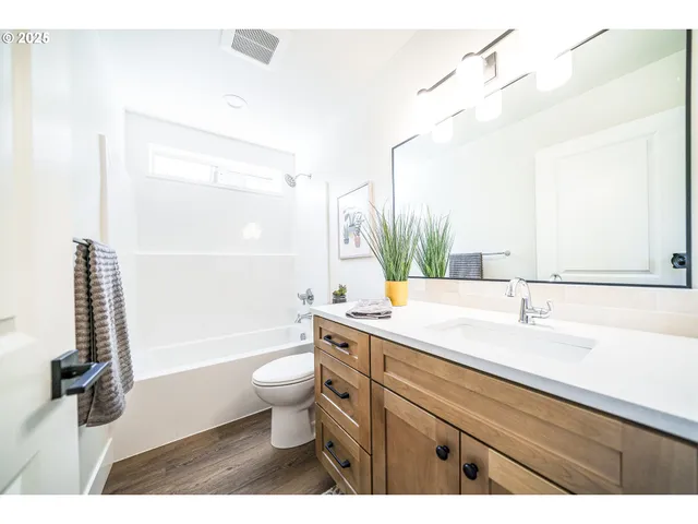 $424,975 | 12252 Meadowlawn Drive, Oregon City, OR 97045