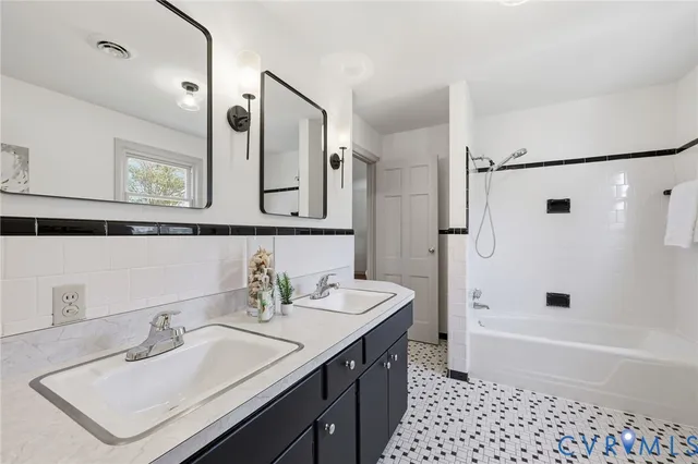 $499,950 | 13516 Hines Road, Disputanta, VA 23842