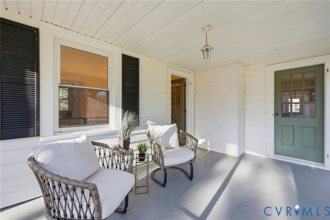 13516 Hines Road Disputanta, VA 23842 - Photo 3 of 46