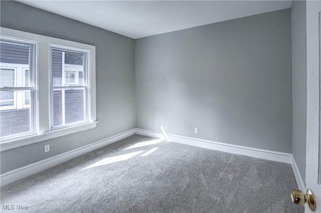 1635 Hillcrest Road Cleveland, OH 44118 - Photo 31 of 38 Gallery Image 31