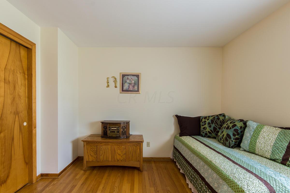 1026 Doherty Road Columbus, OH 43228 - Photo 27 of 33 Gallery Image 27