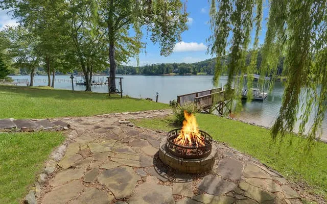 $1,595,000 | 2327 Ridgecrest Circle, Hiawassee, GA 30546