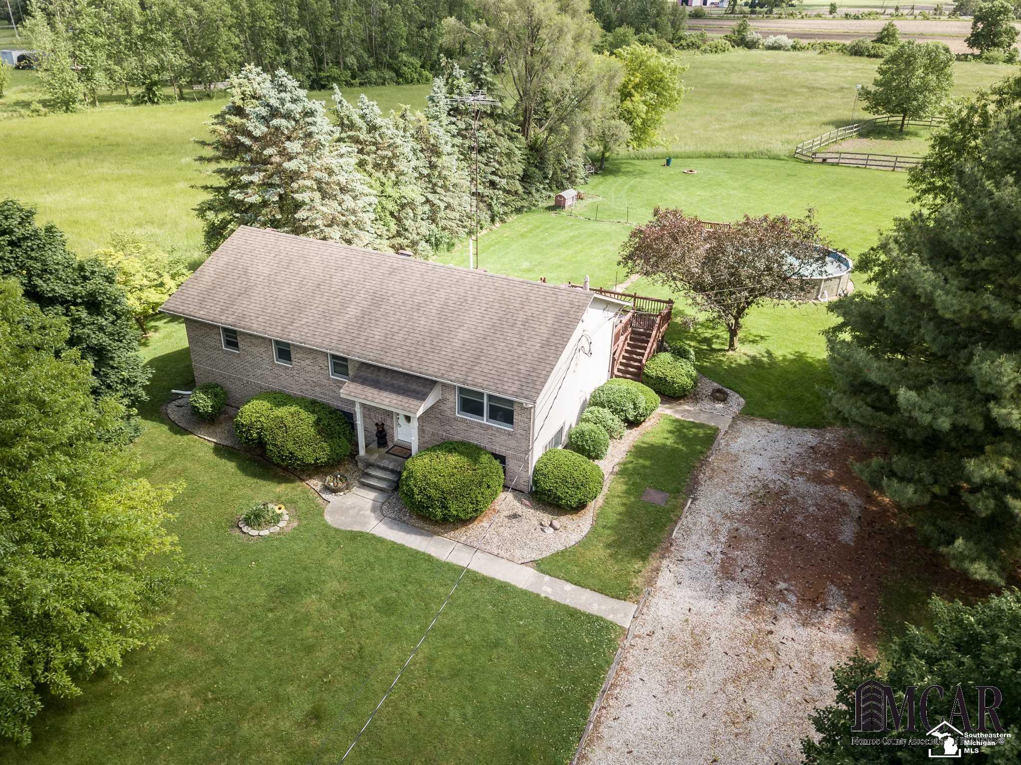 8801 Day Road Monroe, MI 48162 - Photo 1 of 33