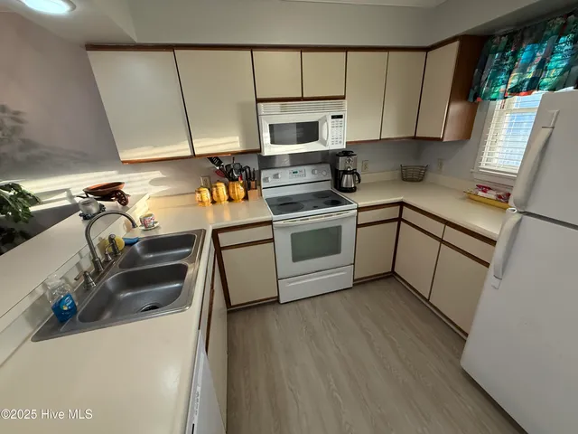 $395,900 | 400 Virginia Avenue, Unit 303A, Carolina Beach, NC 28428