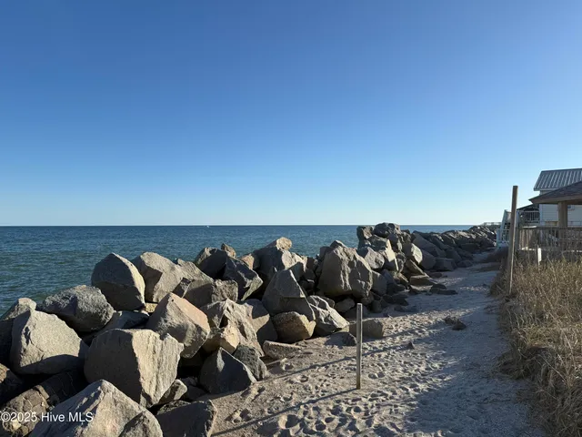 $395,900 | 400 Virginia Avenue, Unit 303A, Carolina Beach, NC 28428